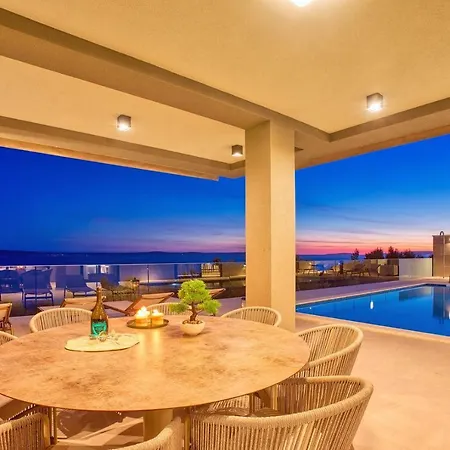 Villa Princess Korina-Luxury 4-Bedroom Villa With Heated Pool, Pool Table, Sauna, A Hot Tub, And Stunning Sea Views Villa *