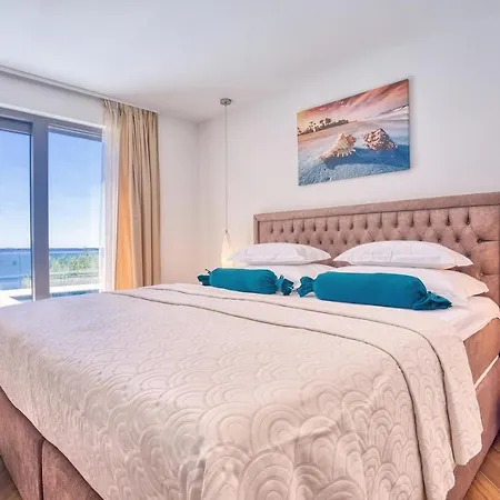 Villa Villa Princess Korina-Luxury 4-Bedroom Villa With Heated Pool, Pool Table, Sauna, A Hot Tub, And Stunning Sea Views *