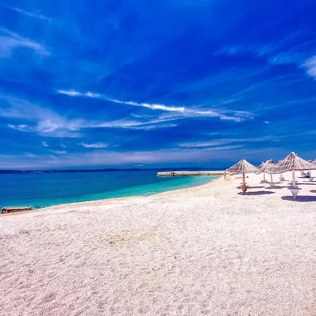 Villa Princess Korina-Luxury 4-Bedroom Villa With Heated Pool, Pool Table, Sauna, A Hot Tub, And Stunning Sea Views