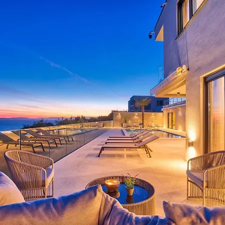 Villa Princess Korina-Luxury 4-Bedroom Villa With Heated Pool, Pool Table, Sauna, A Hot Tub, And Stunning Sea Views Villa